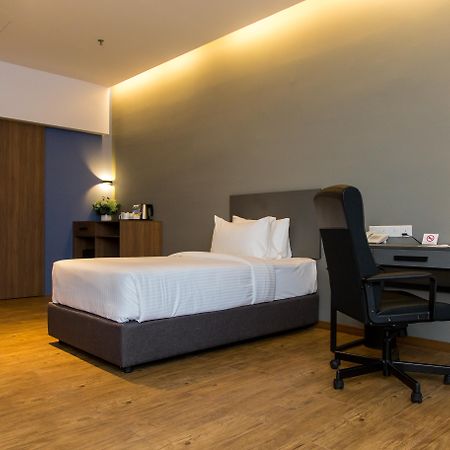 Imperial Regency Suites & Petaling Jaya クアラルンプール エクステリア 写真