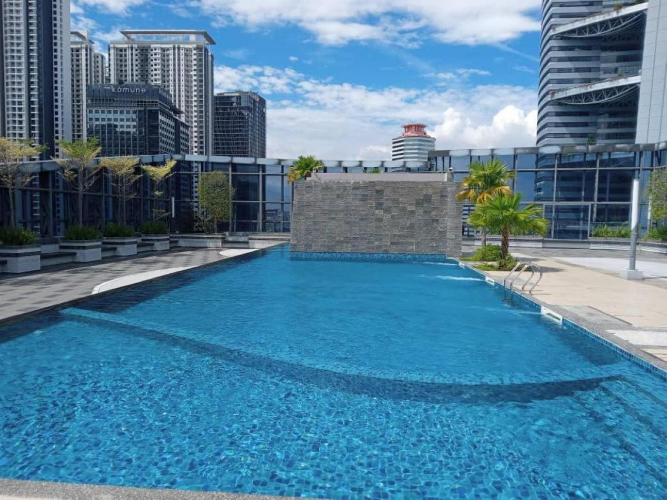 Imperial Regency Suites & Petaling Jaya クアラルンプール エクステリア 写真